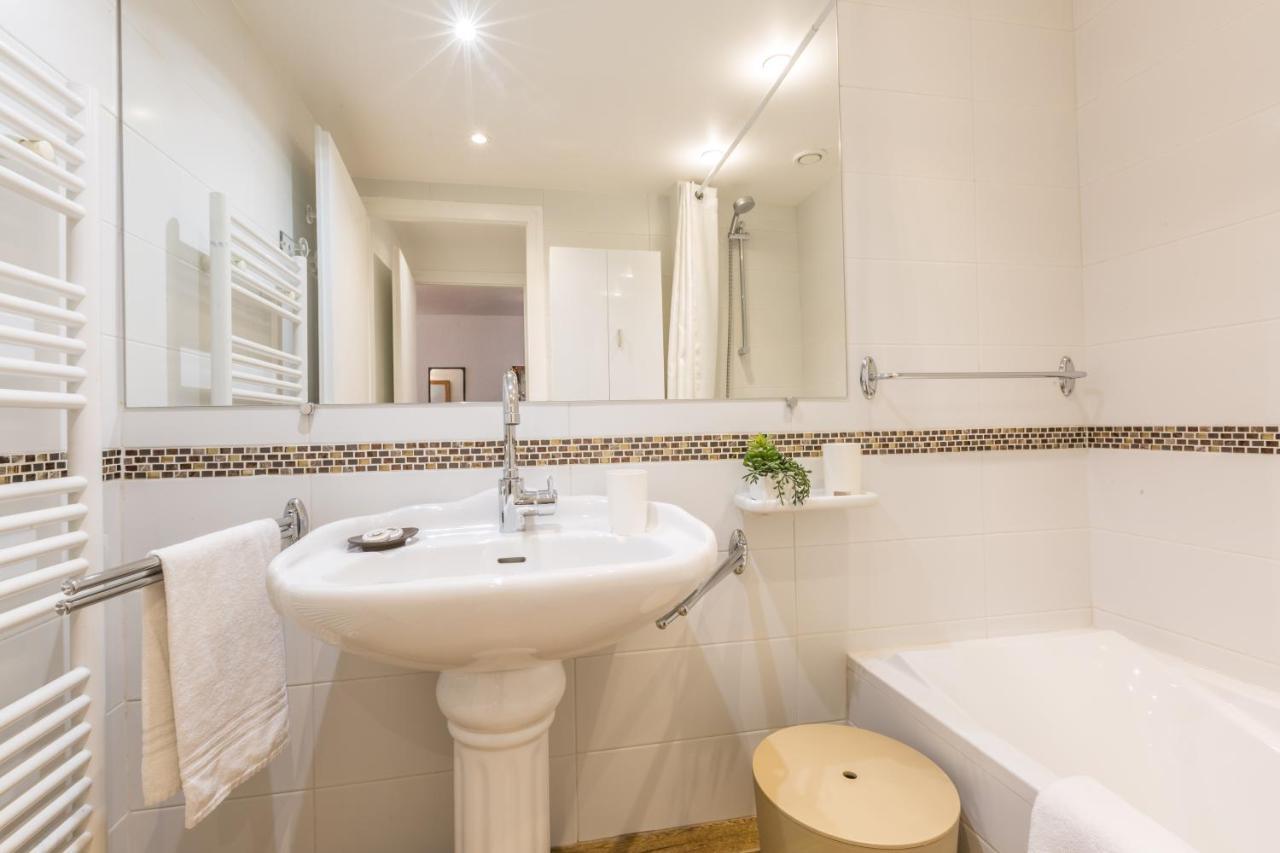 Apartment Mummery 1 - Central Chamonix Walk To Piste المظهر الخارجي الصورة
